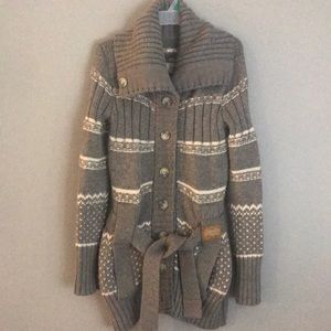 Superdry heavy button sweater